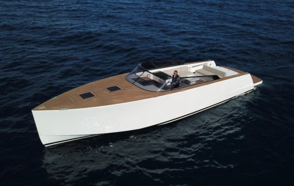 VanDutch 48, Motorjacht | Orange Yachting