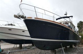 Grand Banks Eastbay 43