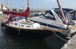 Offshore Yachts International Ltd Nantucket Clipper 32
