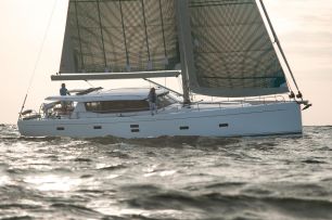 Moody 54 Decksaloon