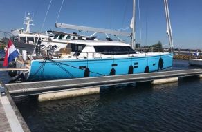 Moody 54 Decksaloon