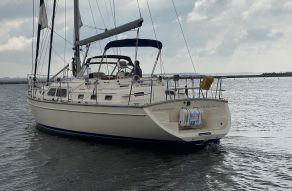 Island Packet 485