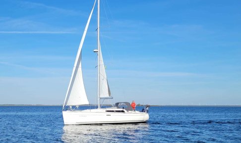 Beneteau Oceanis 37, Zeiljacht for sale by GT Yachtbrokers
