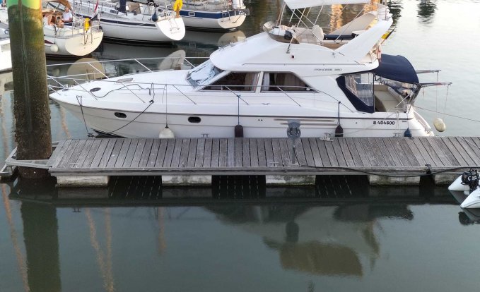 Princess 380, Motorjacht for sale by GT Yachtbrokers