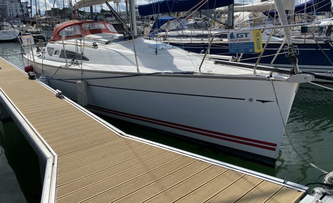 Jeaneau Sun Fast 32i, Zeiljacht for sale by GT Yachtbrokers