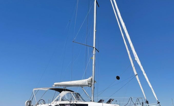 Beneteau Oceanis 35.1, Zeiljacht for sale by GT Yachtbrokers
