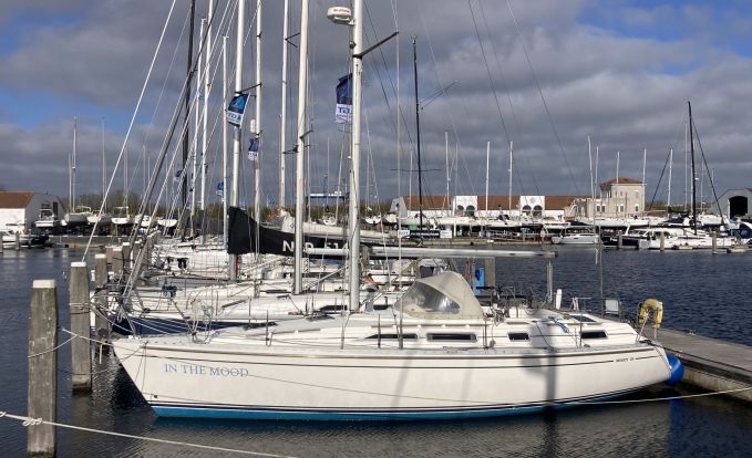 Moody 35 CC, Zeiljacht for sale by GT Yachtbrokers