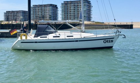Bavaria 35 Holiday, Zeiljacht for sale by GT Yachtbrokers