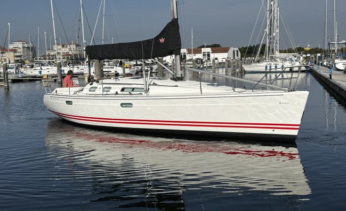 Jeanneau Sun Fast 36, Zeiljacht for sale by GT Yachtbrokers