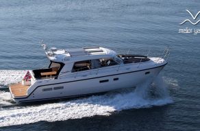 Saga 385 - Edition Walnut Interior
