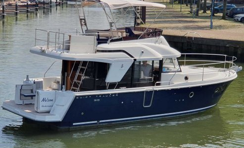 Beneteau Swift Trawler 35, Motorjacht for sale by International Yacht Management