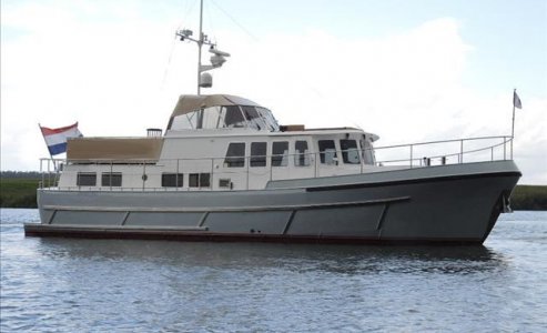 Stentor 1500, Motoryacht for sale by International Yacht Management