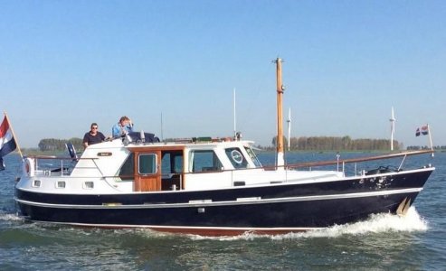 Molenmaker & Mantel Kotter 11.80, Motoryacht for sale by International Yacht Management
