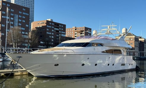 Mochi Craft 25 Mega, Motorjacht for sale by International Yacht Management