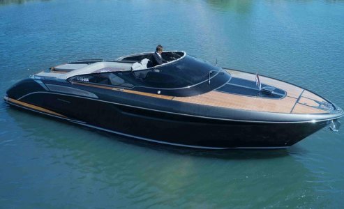 Riva 38' Rivamare, Motorjacht for sale by International Yacht Management