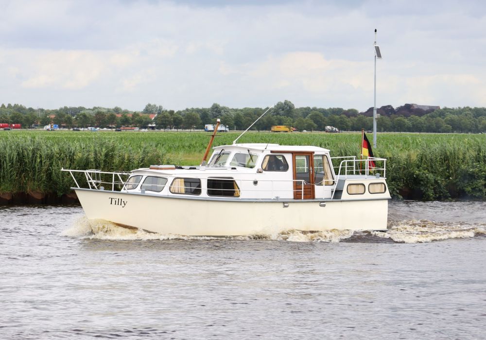 Hoekstra Kruiser 950 GSAK, Motor Yacht for sale by Pedro-Boat