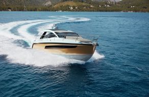 Sealine S335