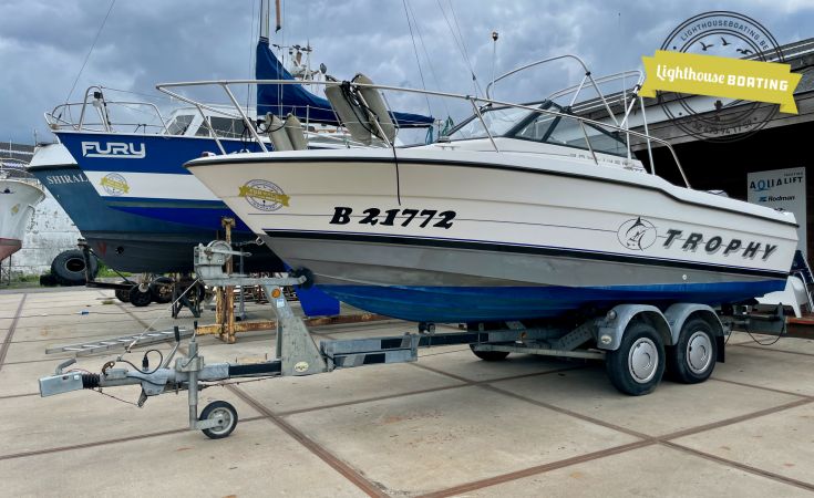 Bayliner Trophy2302, Speed- en sportboten for sale by Lighthouse Boating