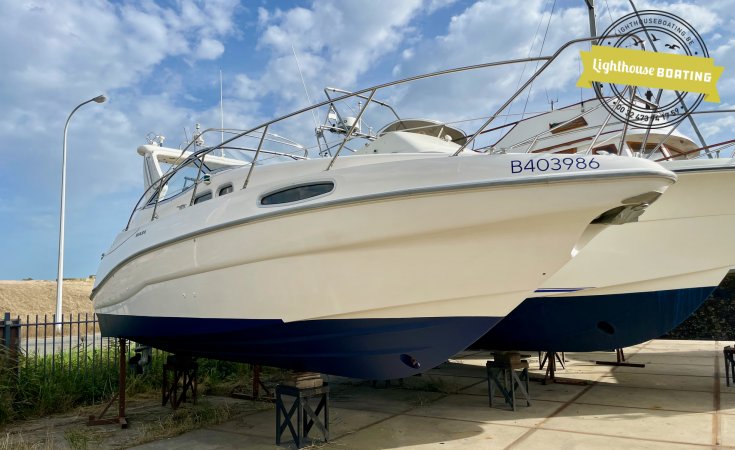 Sealine S28 Bolero, Speedboat and sport cruiser for sale by Lighthouse Boating