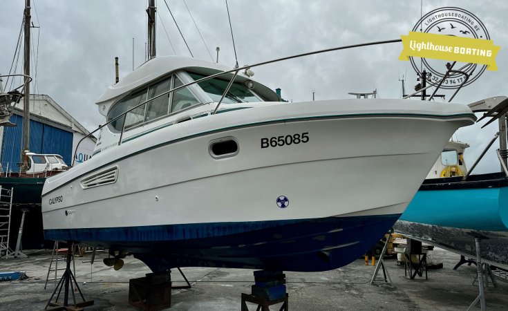 Jeanneau Merry Fisher 805, Speedboat and sport cruiser for sale by Lighthouse Boating