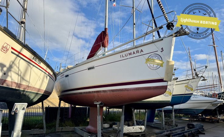 Beneteau OCEANIS 393 Clipper, Sailing Yacht for sale by Lighthouse Boating