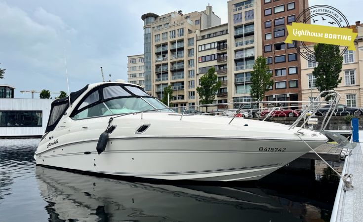 Sea Ray Sundancer 305, Speedboat and sport cruiser for sale by Lighthouse Boating