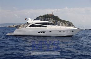 Cayman Yachts S640