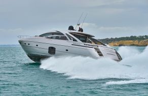 Pershing 70