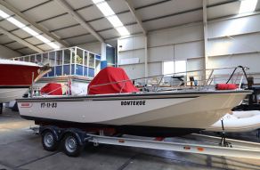 Boston Whaler Whaler Outrage 22