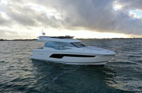 Prestige 520 Flybridge