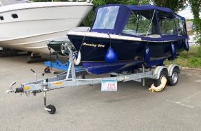 Motor Yacht Day Boat