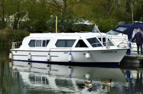 Sheerline 860 Sliding Canopy