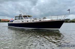 Grand Banks Eastbay 49 HX