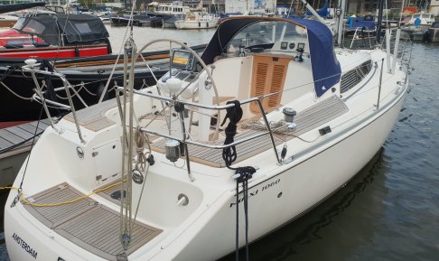 Maxi 1060 Sports-Line, Zeiljacht for sale by Connect Yachtbrokers