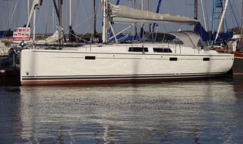 Hanse 415, Segelyacht for sale by Connect Yachtbrokers