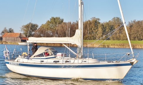 Hallberg Rassy 39 Mk1, Segelyacht for sale by Connect Yachtbrokers