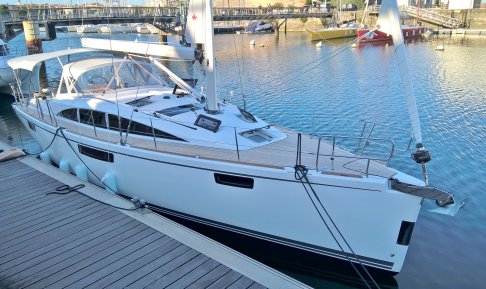 Bavaria 42 Vision, Zeiljacht for sale by Connect Yachtbrokers
