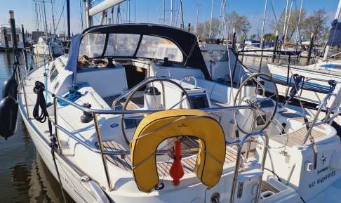 Jeanneau Sun Odyssey 40.3, Sailing Yacht for sale by Connect Yachtbrokers