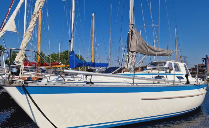 Granada 340, Zeiljacht for sale by Connect Yachtbrokers