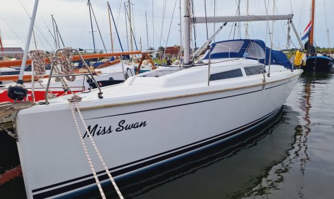Hanse 315, Sailing Yacht for sale by Connect Yachtbrokers