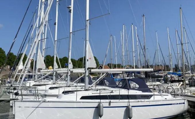 Bavaria 34 Cruiser, Segelyacht for sale by Connect Yachtbrokers