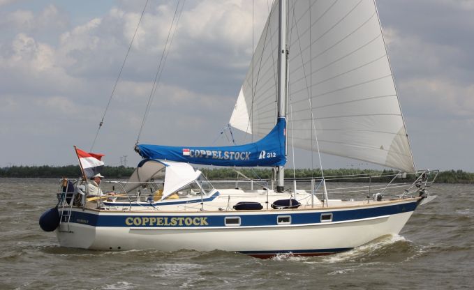Hallberg Rassy 312, Zeiljacht for sale by Connect Yachtbrokers