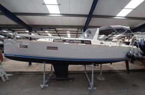 Beneteau Oceanis 38