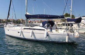 Salona 44