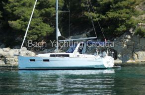 Beneteau Oceanis 35