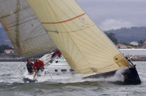 Beneteau First 40.7