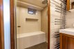 Van Den Hoven Executive 1850 Flybridge