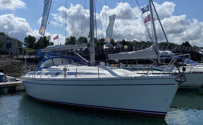 Elan 38, Zeiljacht for sale by All Yachts Brokers