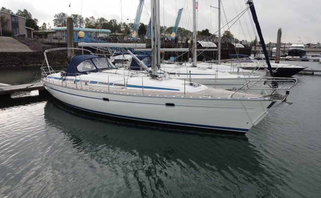 Bavaria 41 Exclusive, Zeiljacht for sale by Roompot Yacht Brokers
