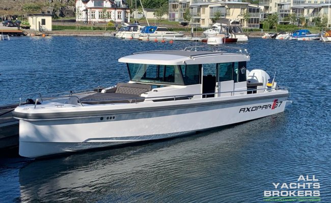 Axopar 37 AC, Speedboat and sport cruiser for sale by All Yachts Brokers